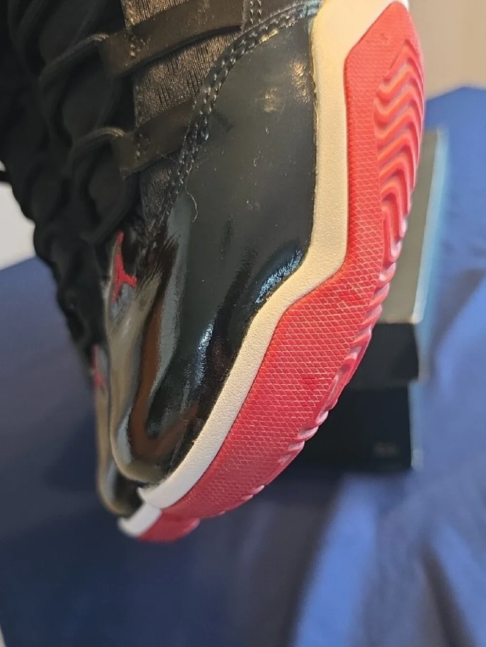 Jordan Max Aura (GS) Red-Black-White